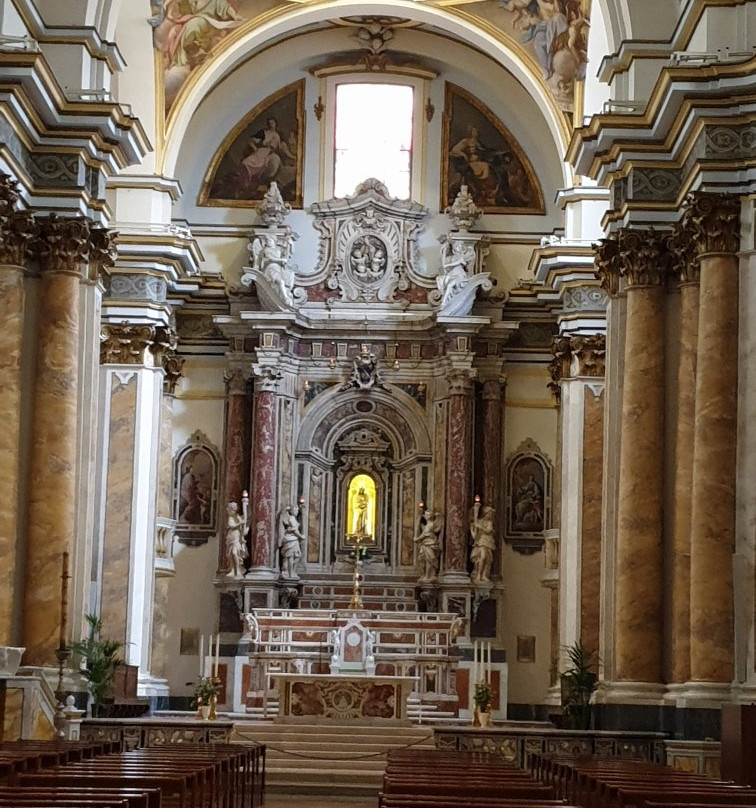 Basilica Cattedrale della Madonna del Ponte景点图片