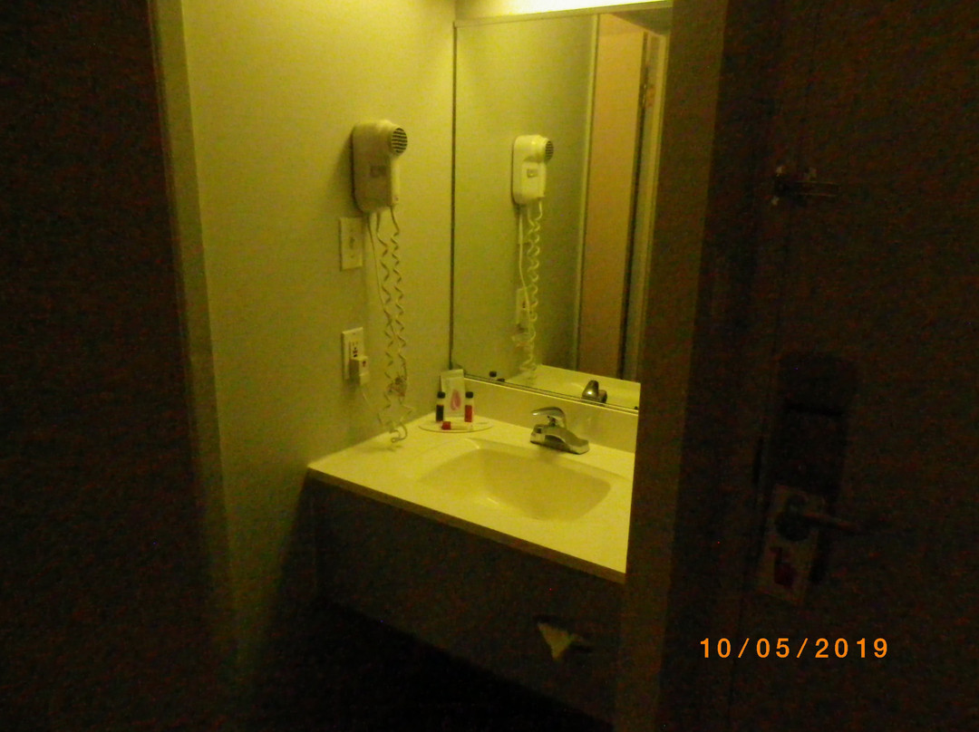 Clarion Pointe Quebec Airport主图