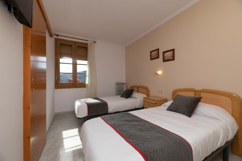 Hostal Montserrat主图