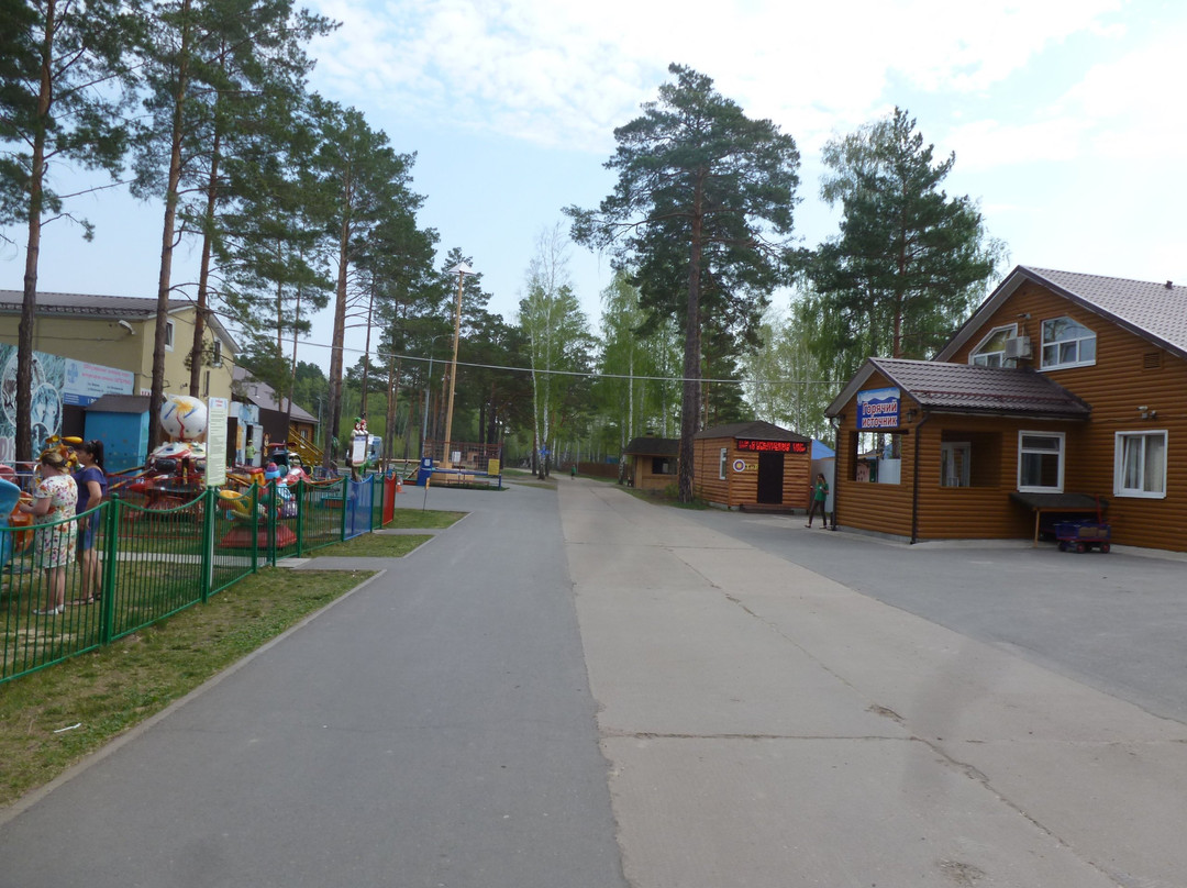 Zoo, baza otdykha Sosnoviy Bor-秋明必去景点