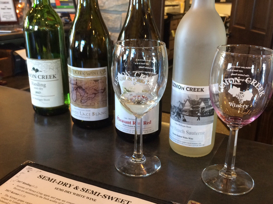 Lemon Creek Winery-格兰德黑文必去景点