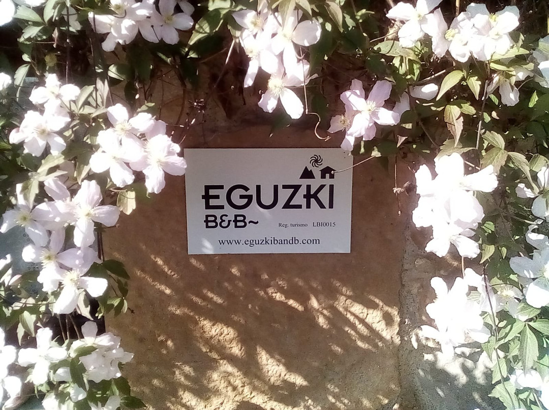 Eguzki B & B主图