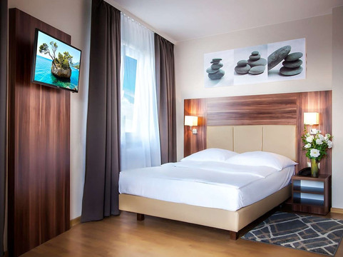 Zamienie酒店住宿-Hotel Poleczki Warsaw Airport