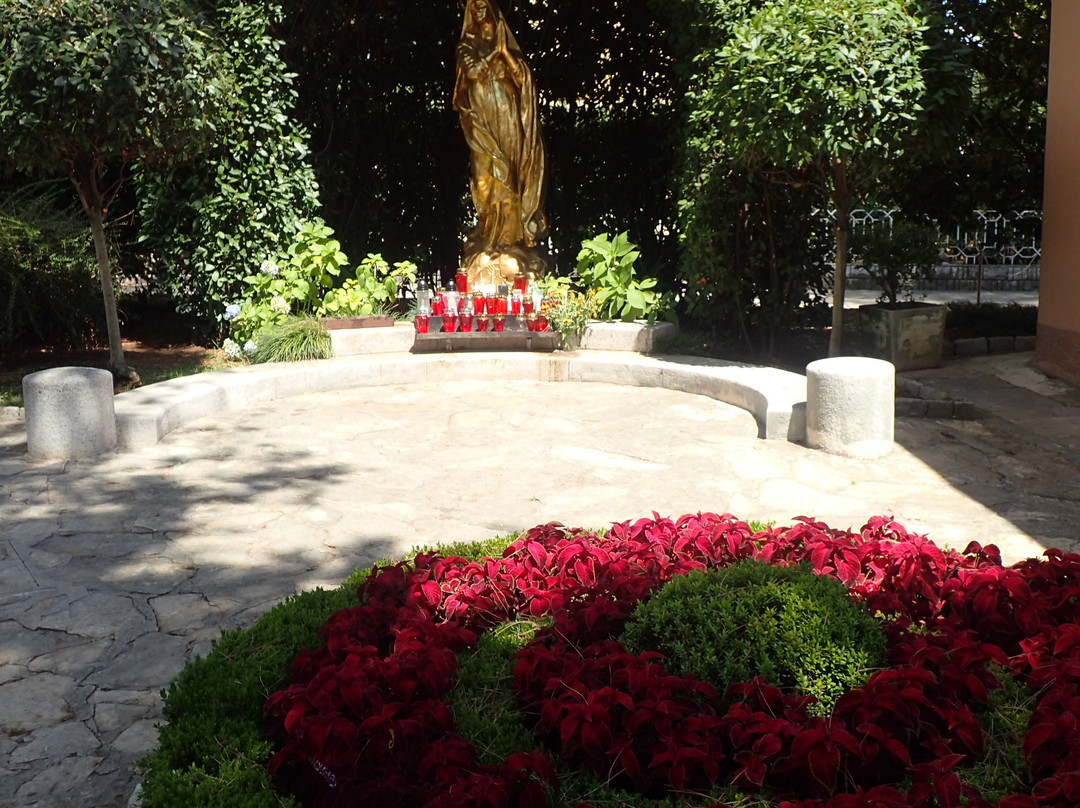 Madonna del Mare Statue-欧帕提亚必去景点