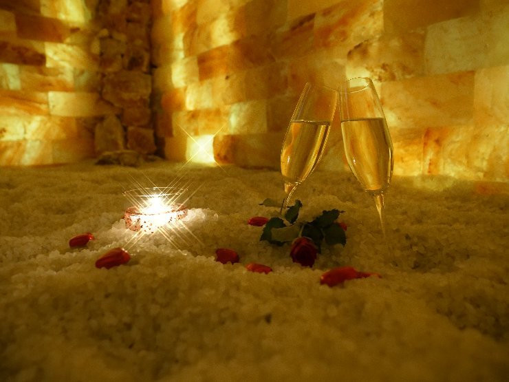 Himalaya Salt Cave-Middleton Cheney必去景点