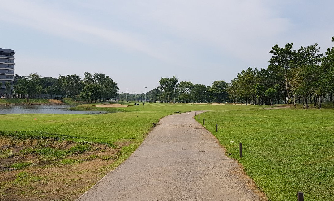 Bangkok Golf Club-巴吞他尼必去景点