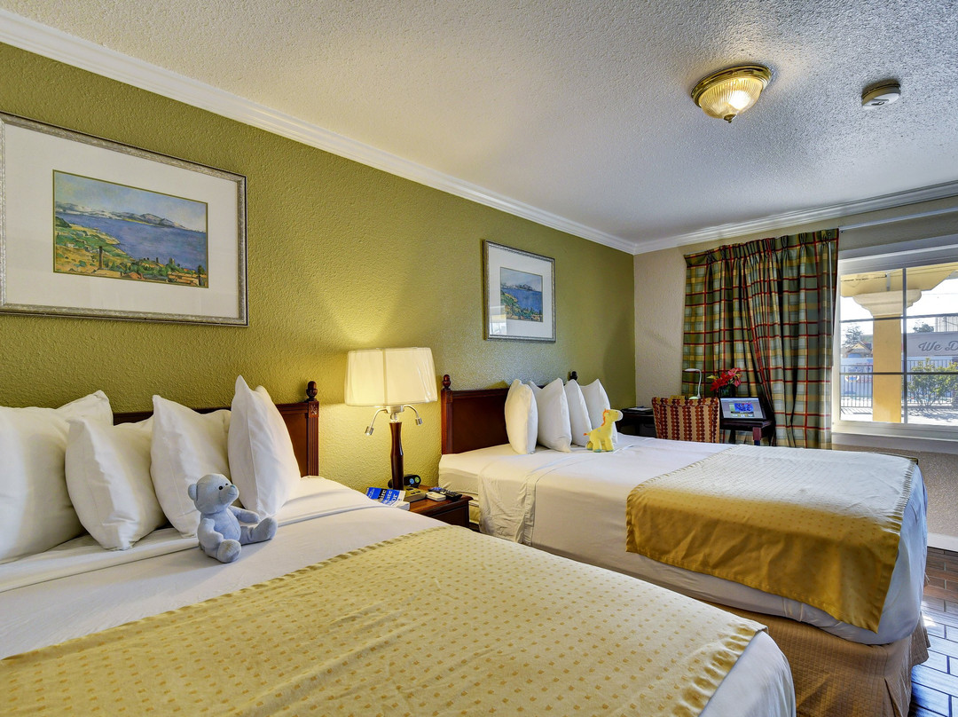 旅行者酒店主图