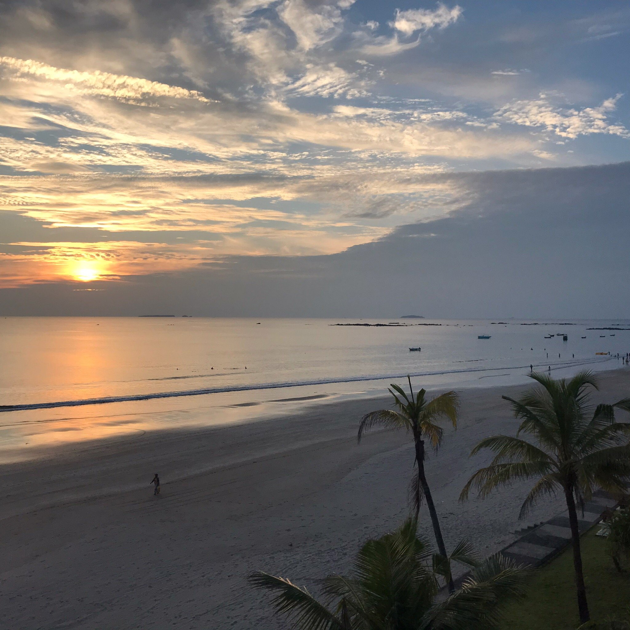 Sunny Paradise Resort-官方