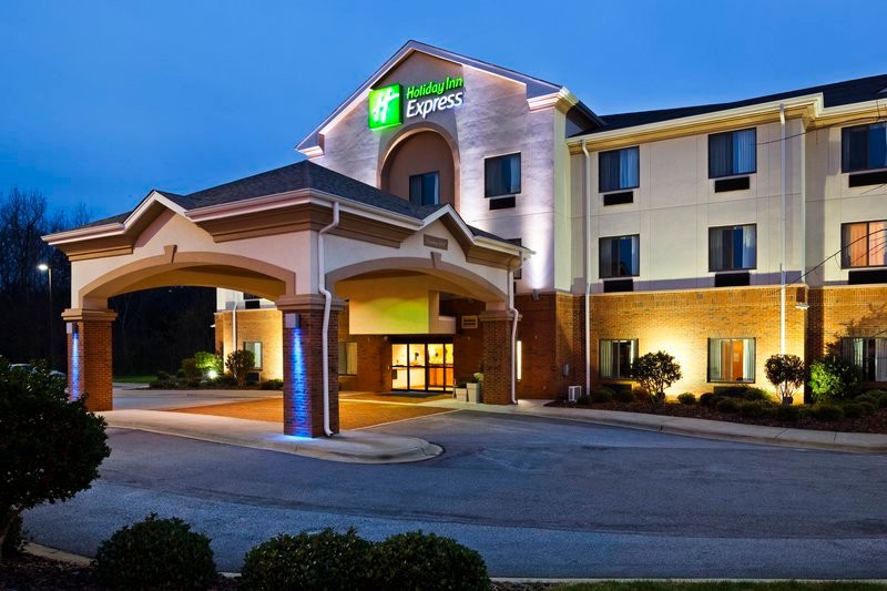 Holiday Inn Express Forest City by IHG主图