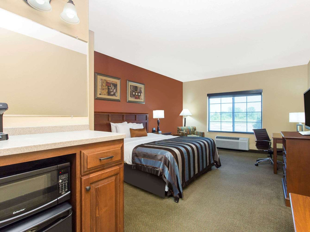 Best Western Plus Appleton Airport Mall Hotel主图