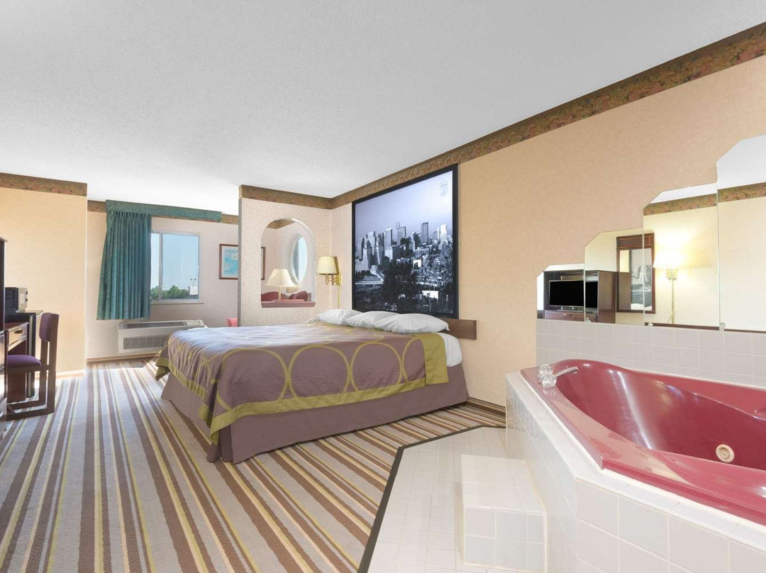 Super 8 by Wyndham Wapakoneta主图