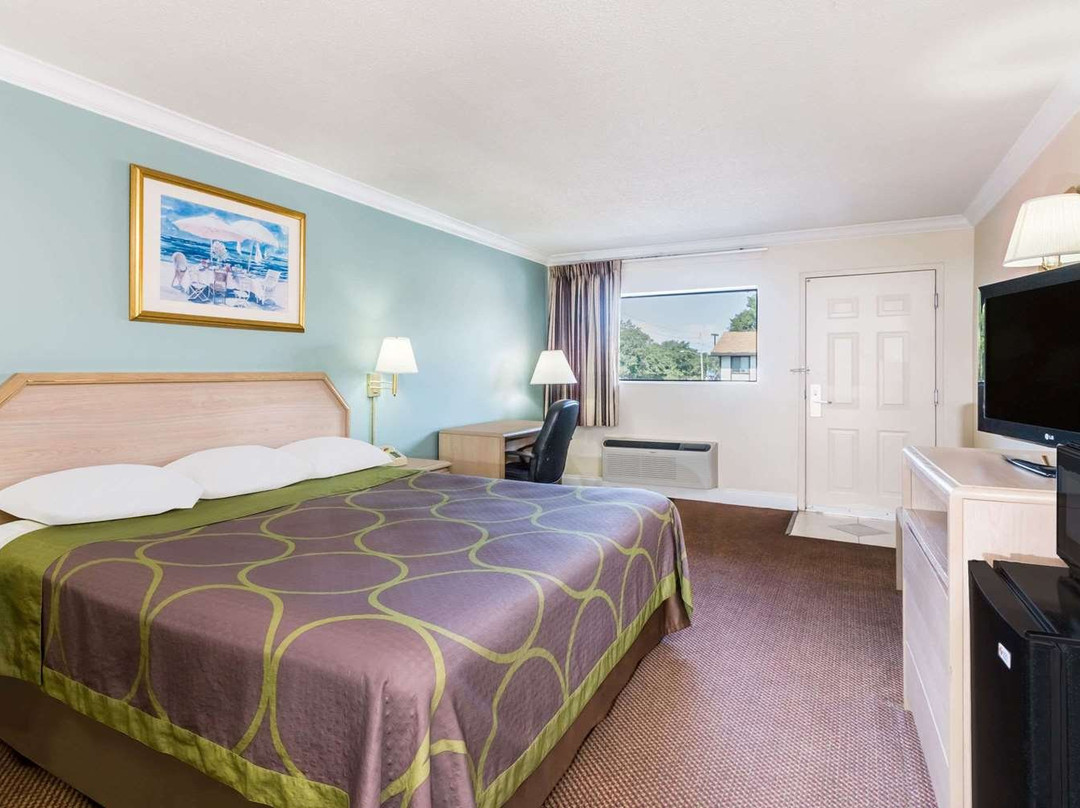 Super 8 by Wyndham Ft Walton Beach主图