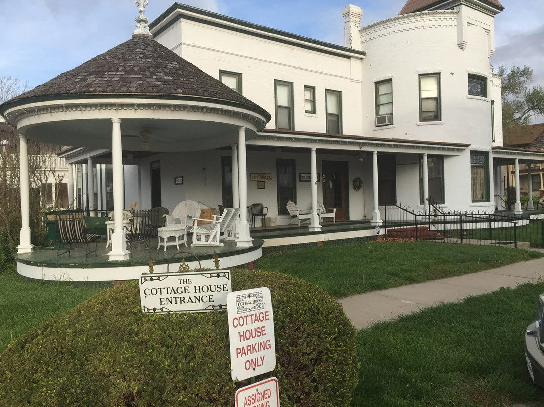 The Cottage House主图