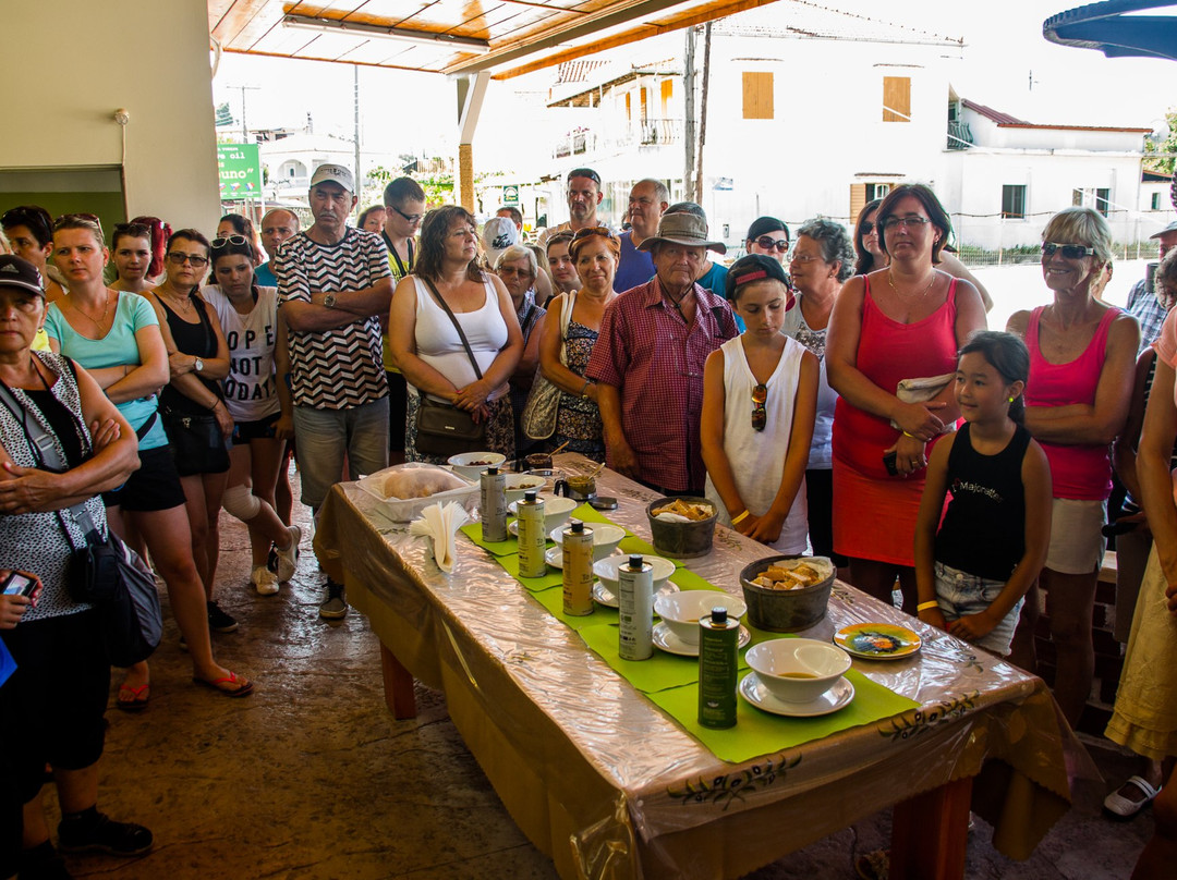 To Vouno-Agios Leontas必去景点