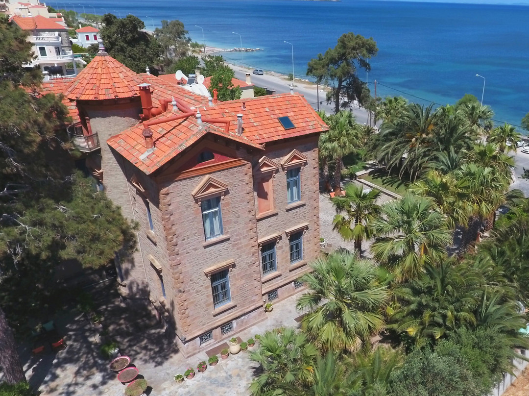 洛瑞特酒店主图