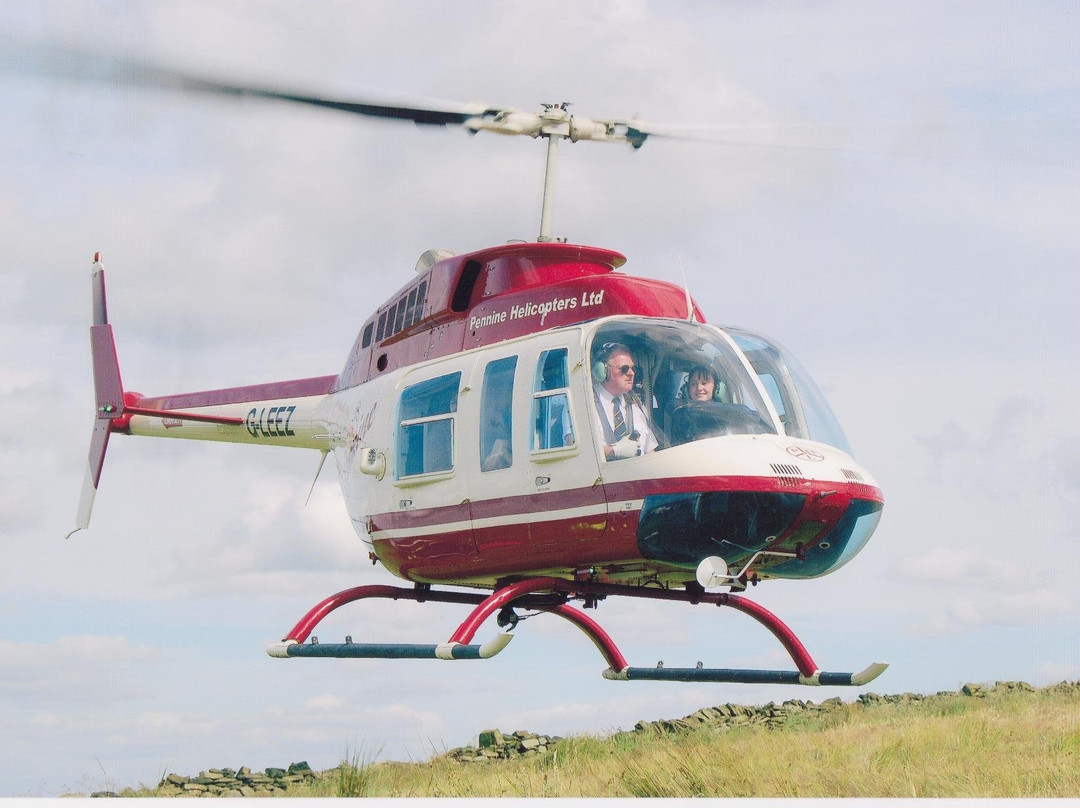 Pennine Helicopters Pleasure Flights景点图片