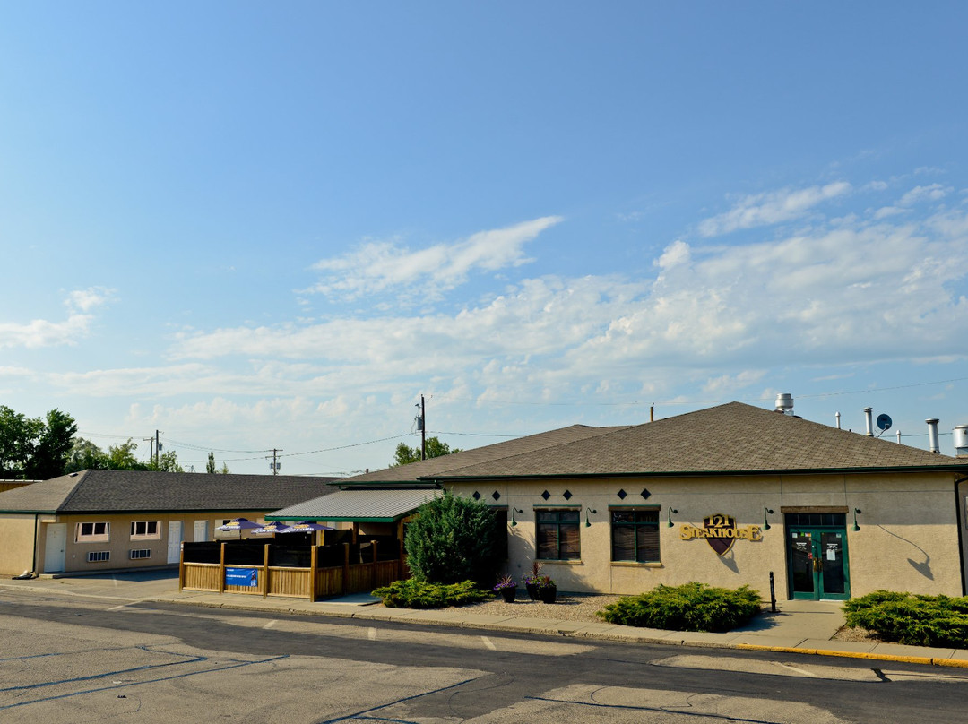 121 Steakhouse Lounge & Motel主图