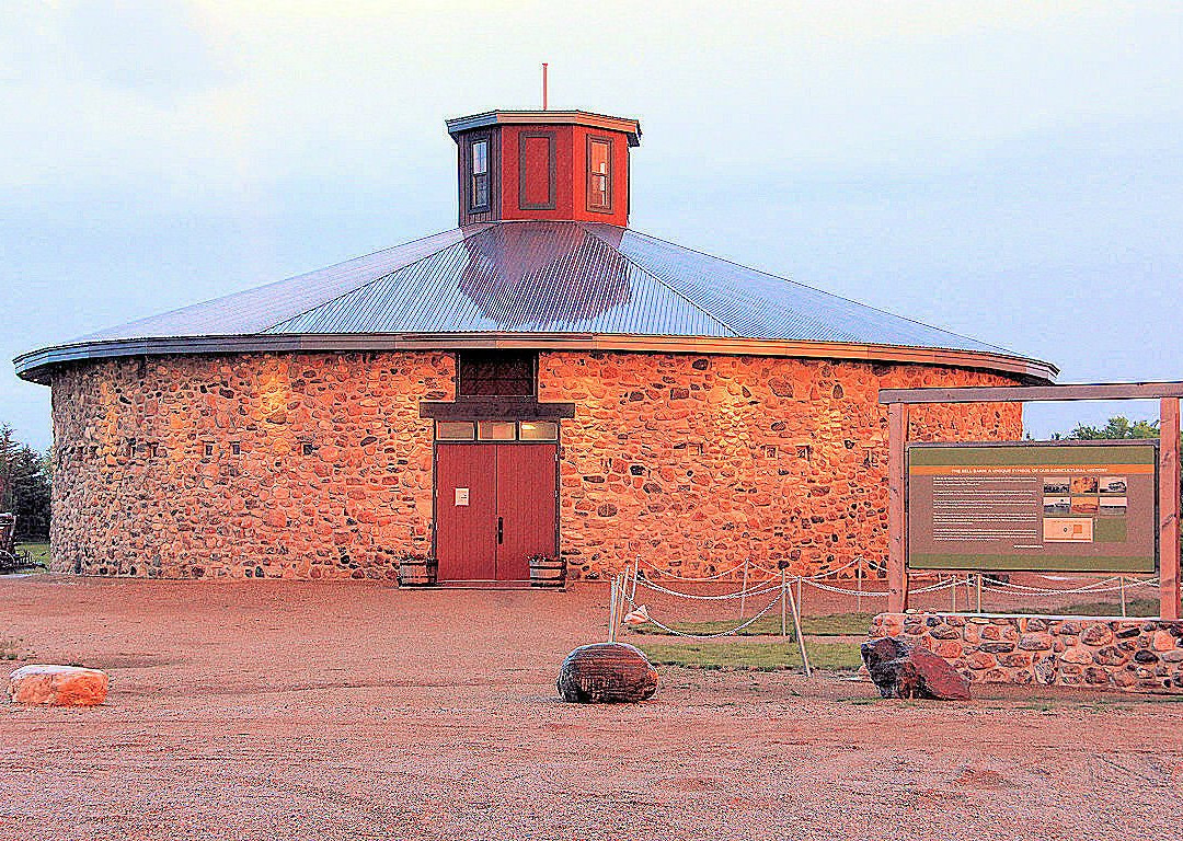 Historic Bell Barn景点图片