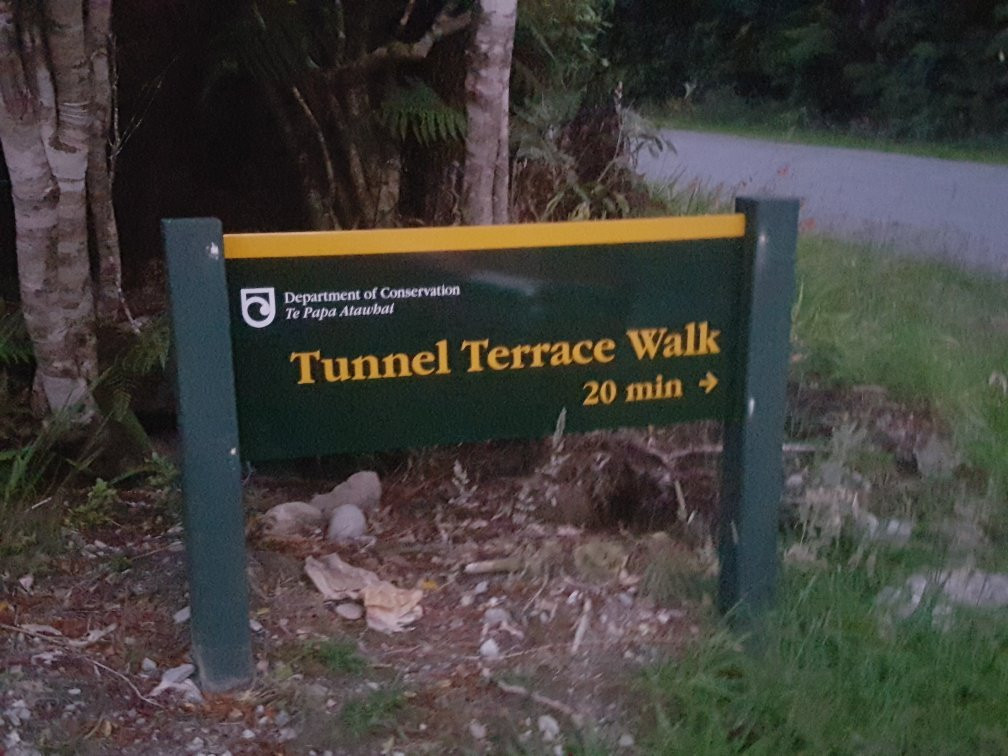 Tunnel Terrace Walk景点图片