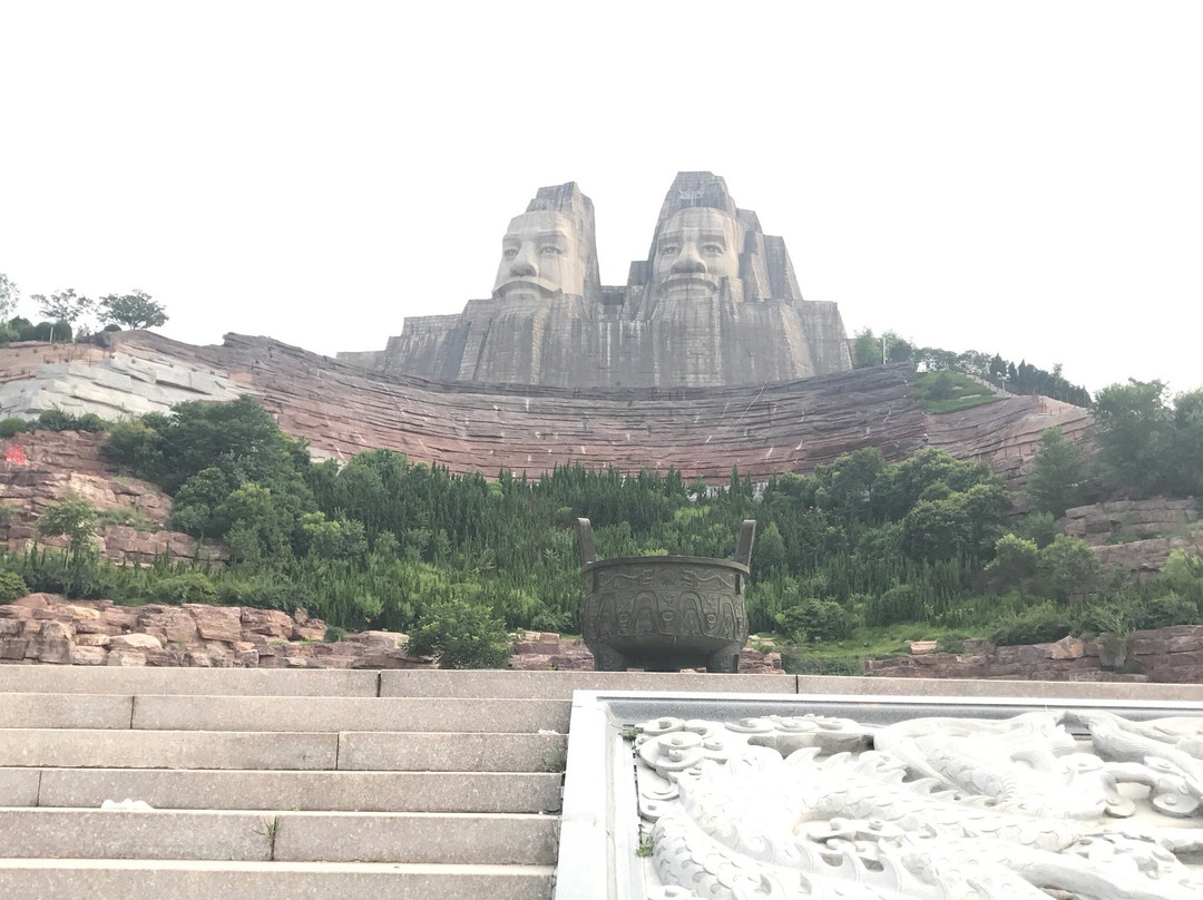 黄河碑林-郑州市必去景点