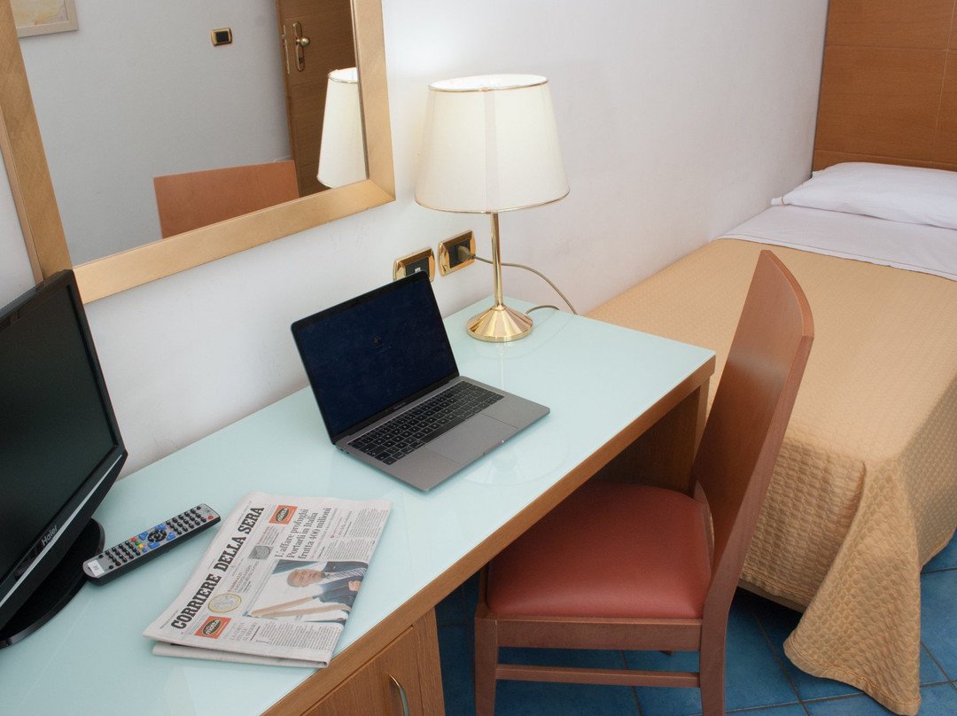 City Hotel Casoria主图