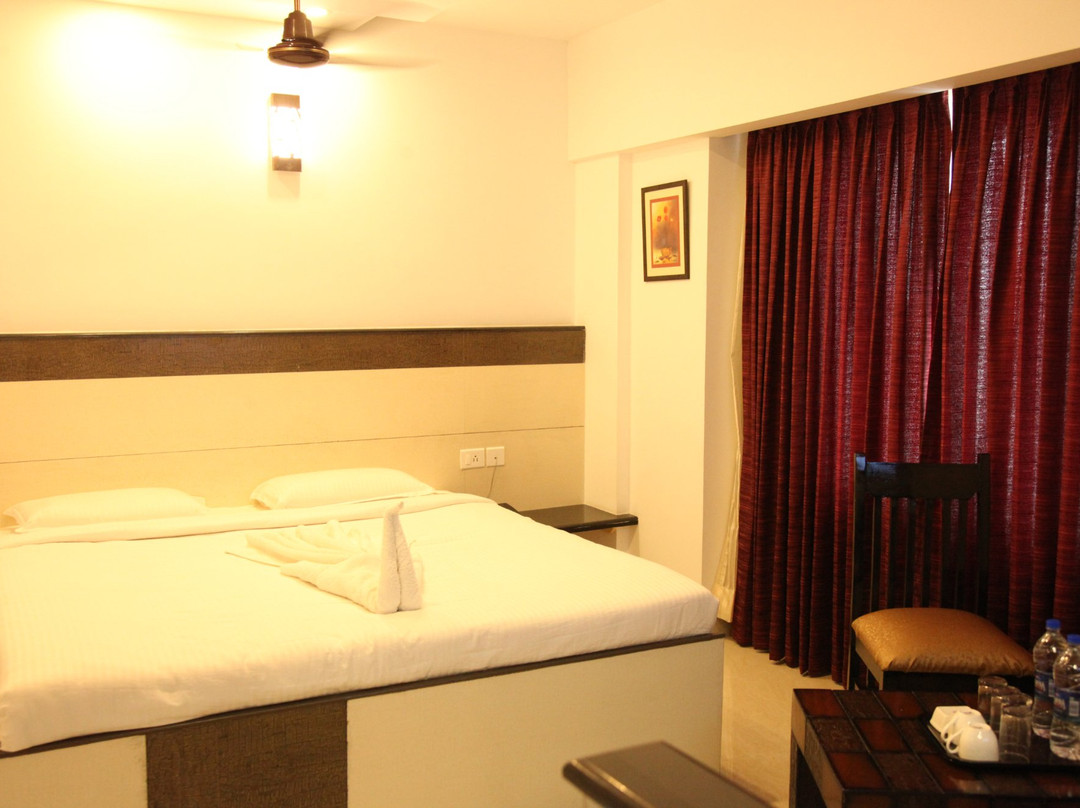 Hotel Karpagam International主图