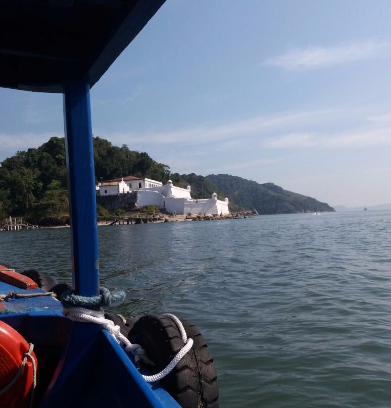 Fortaleza de Santo Amaro da Barra Grande-瓜鲁雅必去景点
