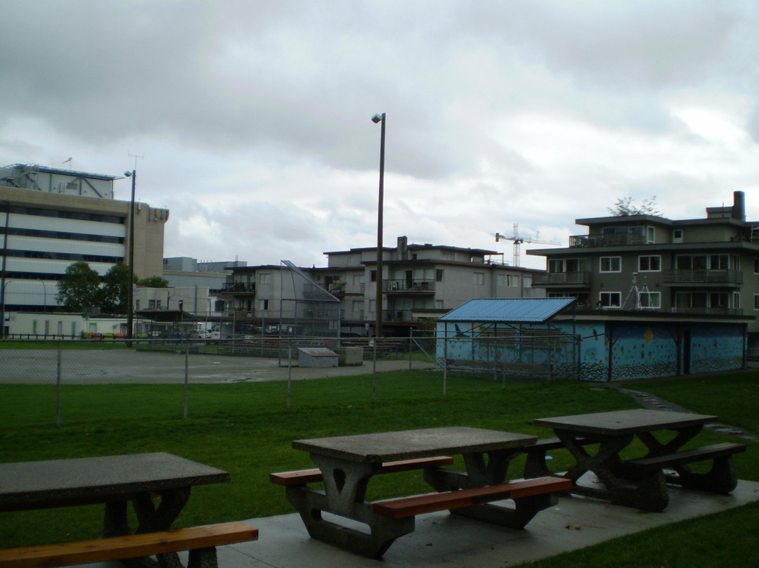 Sapperton Park景点图片