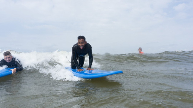 Natural High Surf School-Ouddorp必去景点