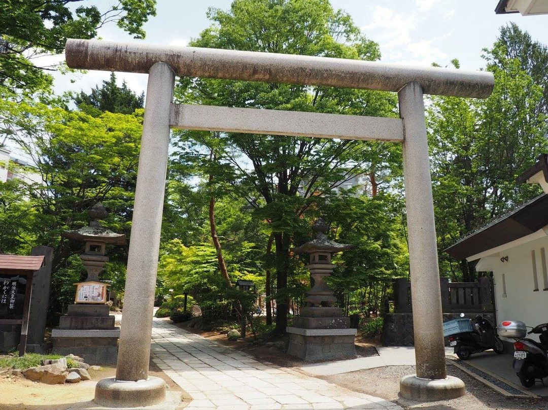 Yohashira Shrine景点图片