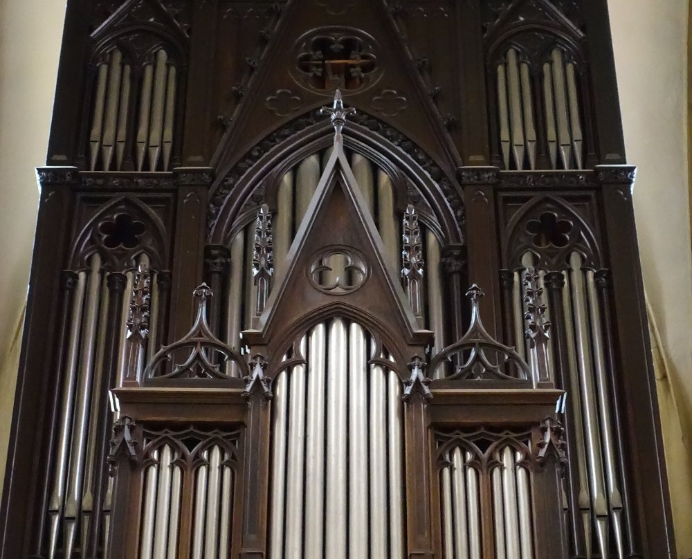 Eglise Saint-Etienne-罗阿讷必去景点