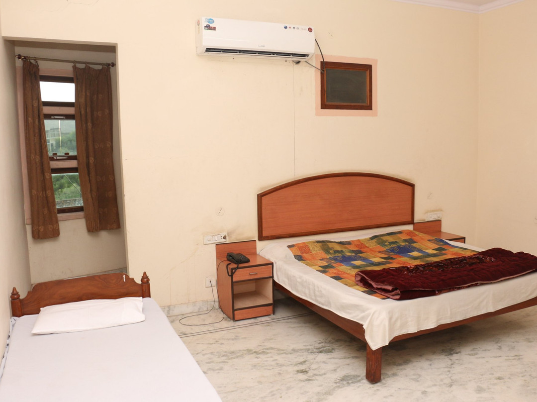 Mahwa酒店住宿-Hotel Angad