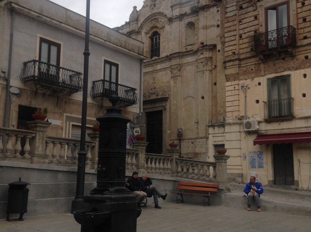 Meze-Caulonia必去景点