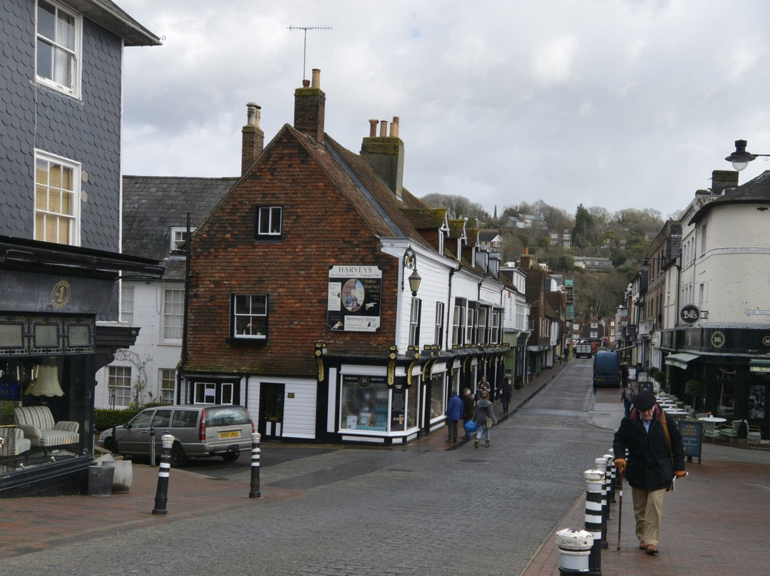 Cliffe High Street景点图片
