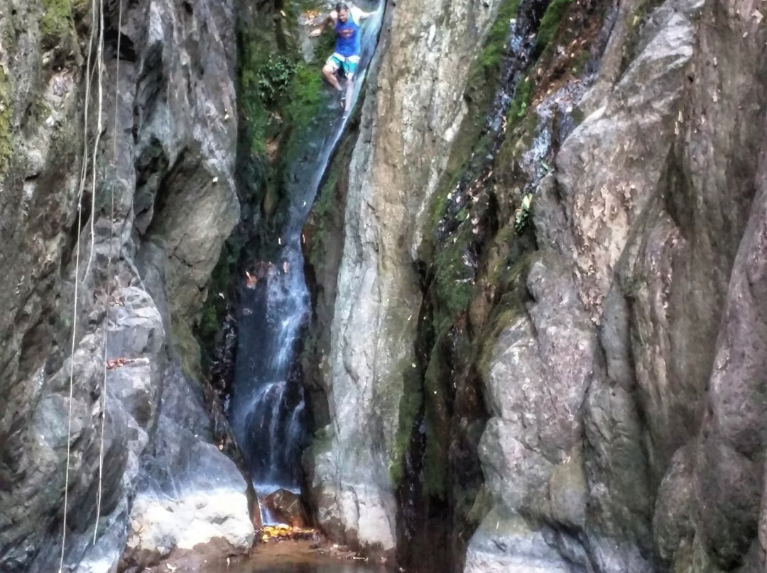 Klong Neung Waterfall景点图片