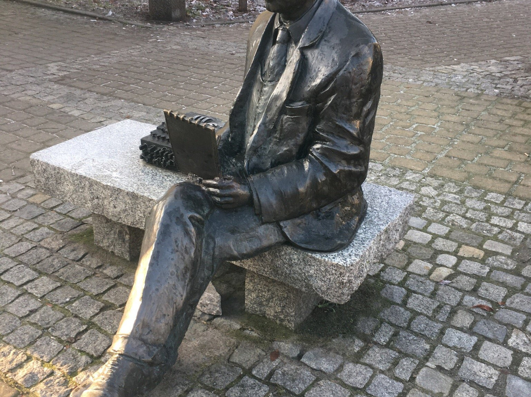 Marian Rejewski Statue景点图片