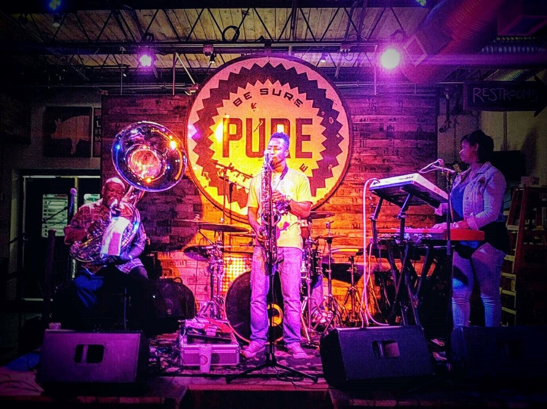 13th Street Jazz Bistro景点图片