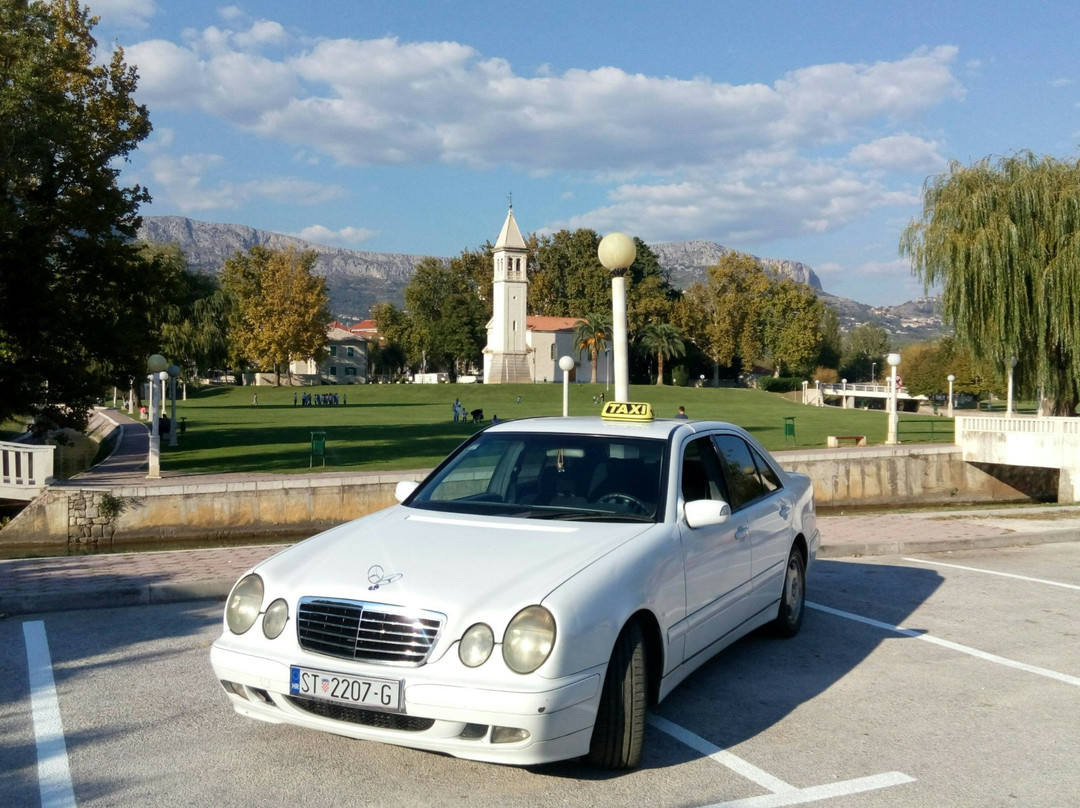 Taxi transfer Airport Split景点图片