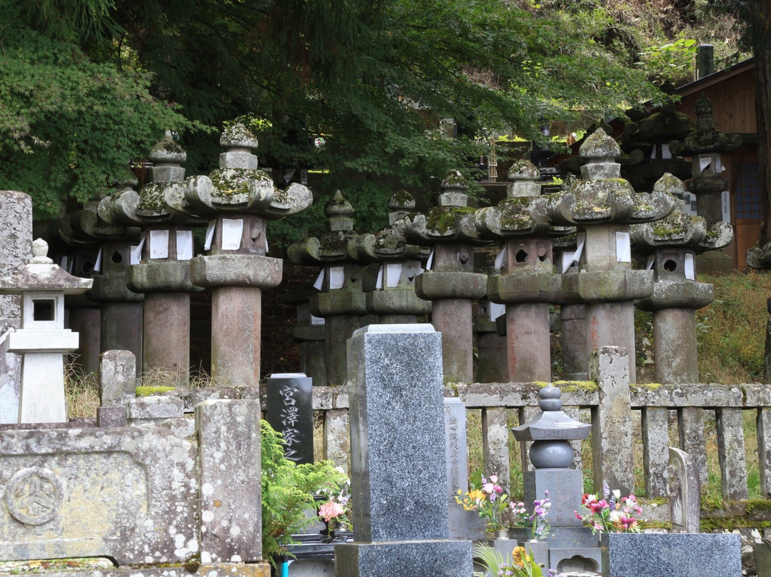 Onsenji Temple景点图片