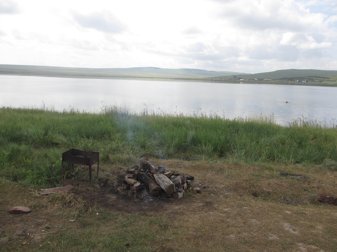 Lake Tus-Iyus必去景点