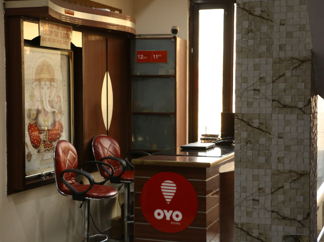 OYO Rooms Railway Station Subhani Building Chowk Brown Road主图