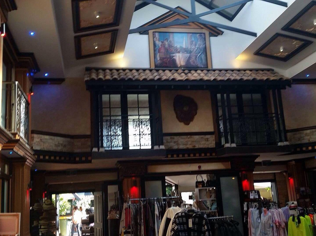 Galleria Ettalong Beach景点图片