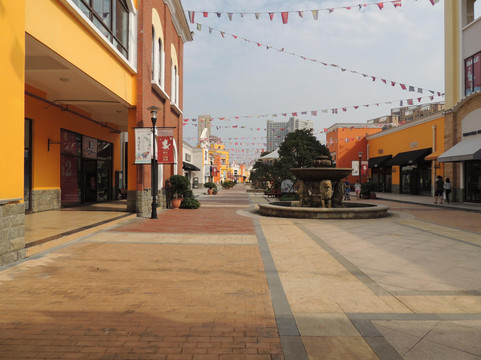 百联奥特莱斯-武汉市必去景点