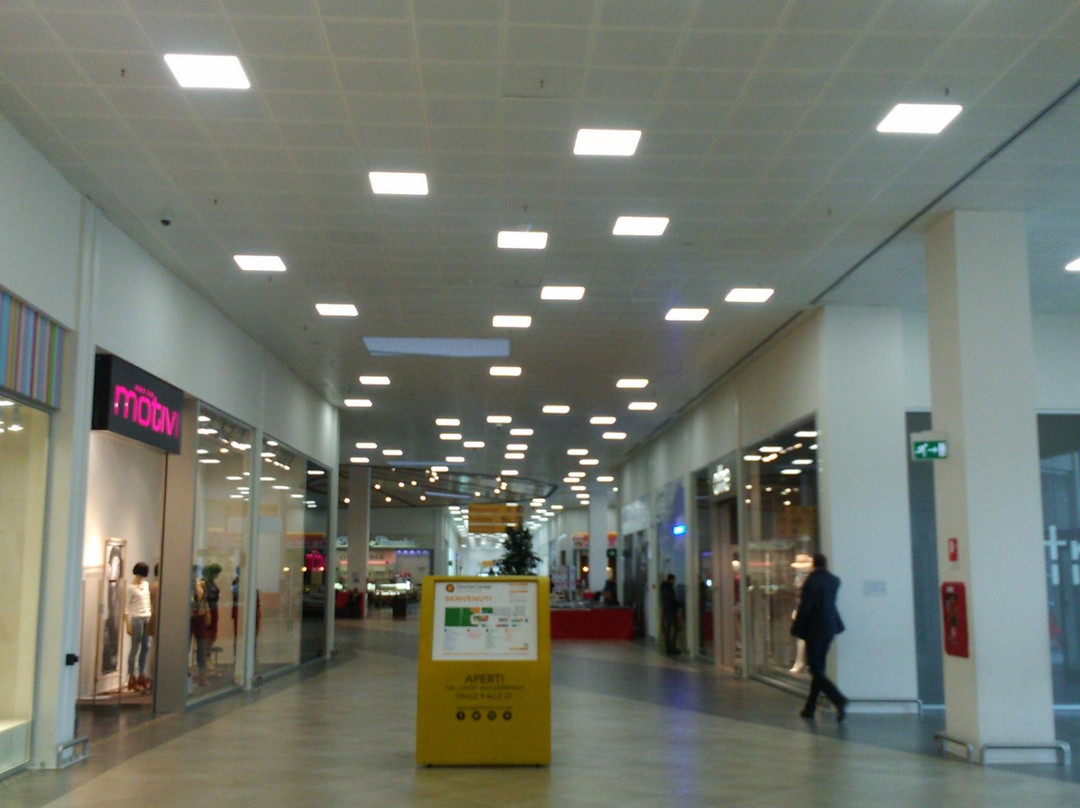 Centro Commerciale Grotte Center