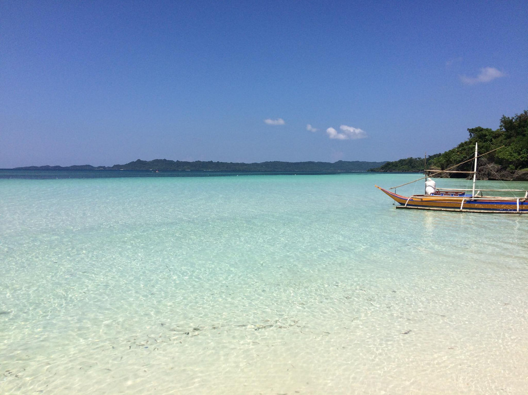 Inasakan Beach景点图片