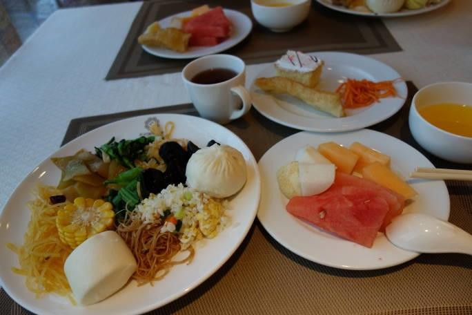 长信国际酒店主图