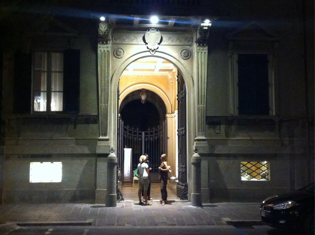 Castello Svevo-雷卡纳蒂港必去景点