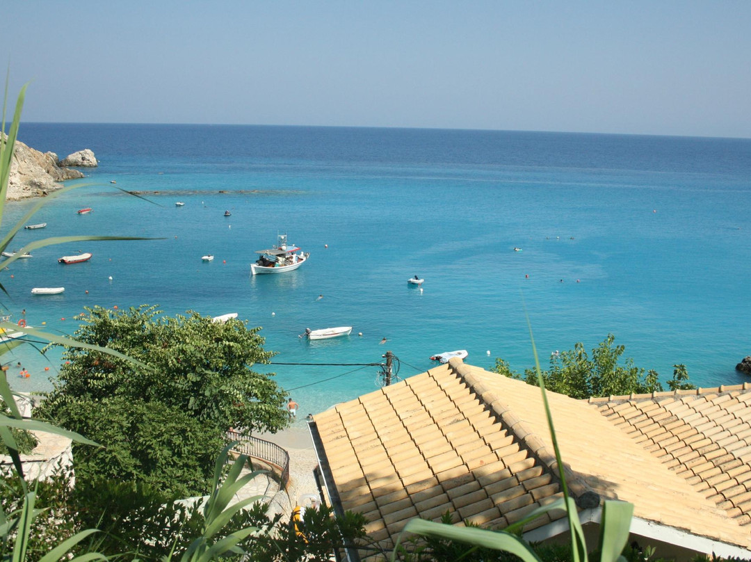 Ionis Hotel