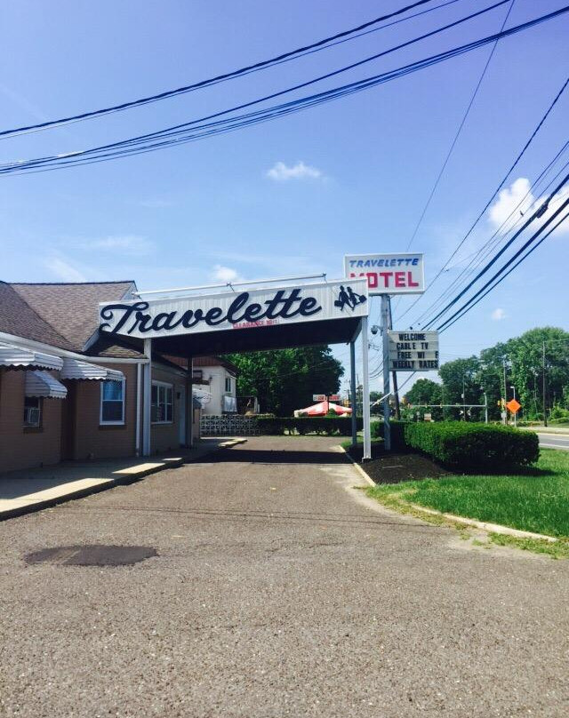 Travelette Motel