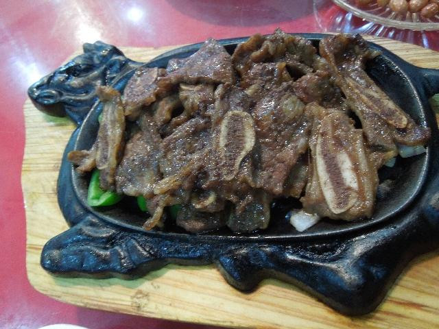 平壤金达莱餐厅